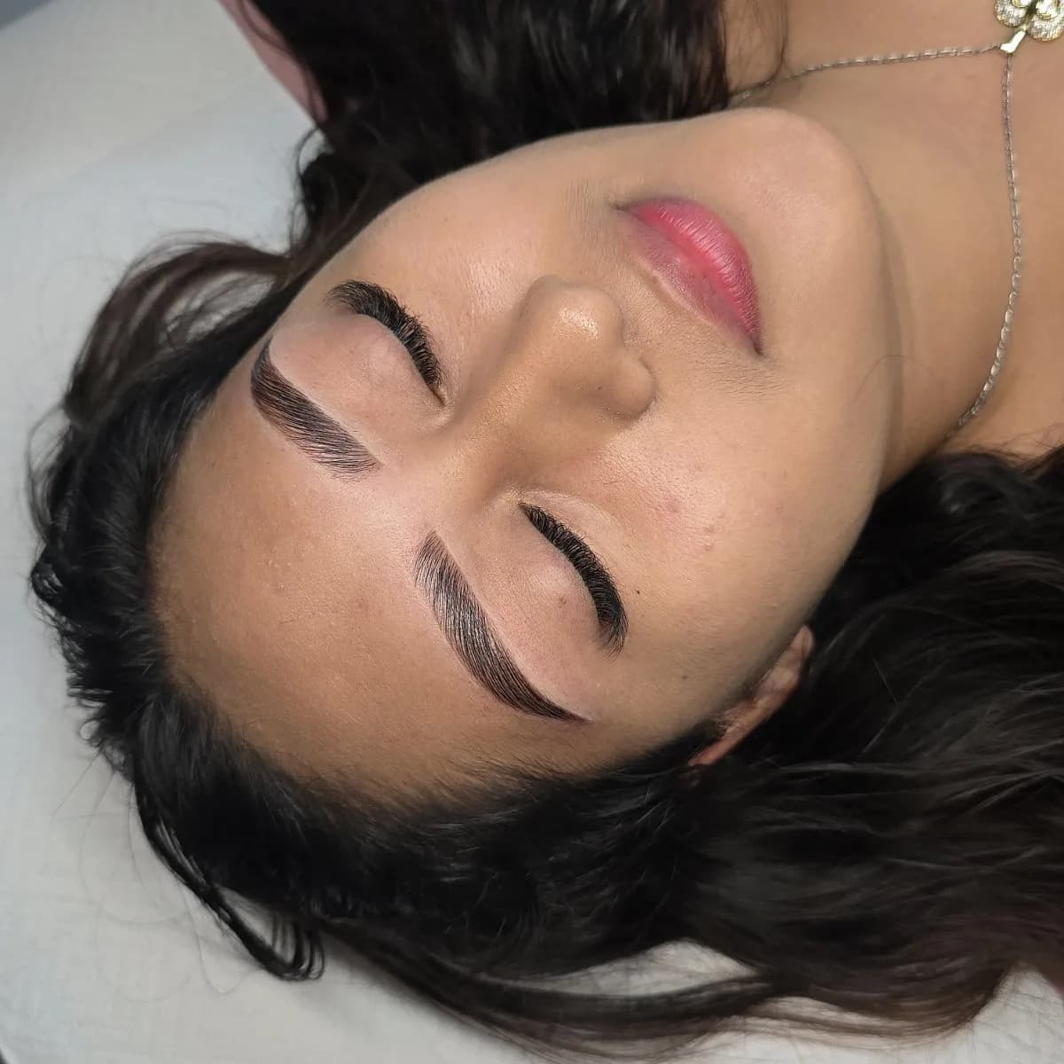 Laminado de cejas